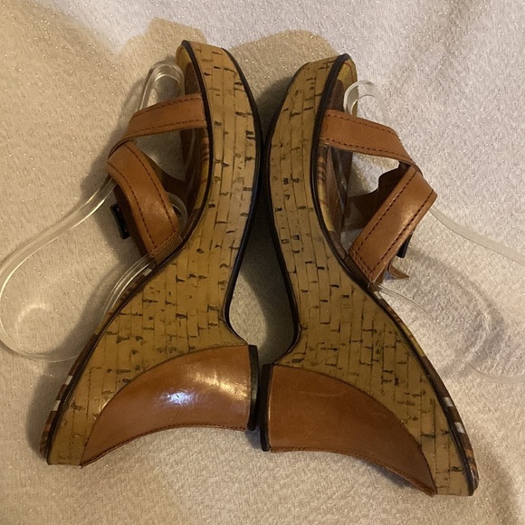 Enzo Angiolini Brown Wedges/Sandals Size 8.5 - Picture 4 of 9
